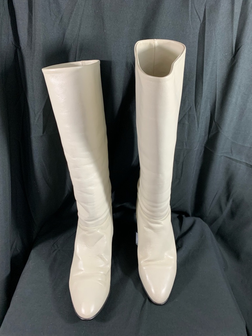 Elegant Cream Hana Mackler Leather Boots